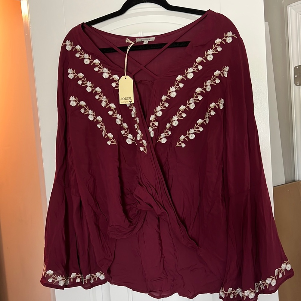 NWT Small Wine Floral Embroidery Jodifil Bell Sleeve Boutique Top